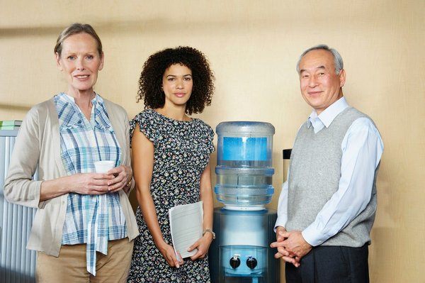 Fontaine à eau pour entreprise : quel type choisir ?